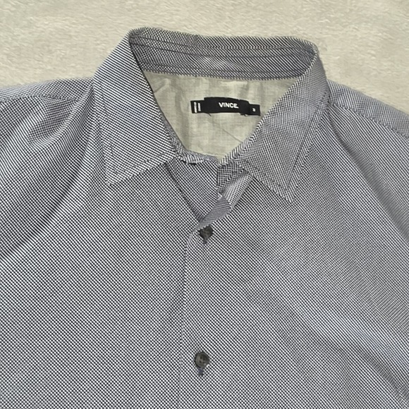 Vince Long Sleeve Button Down Shirt Size Medium Blue Polka Dot All Over Print - Picture 1 of 13